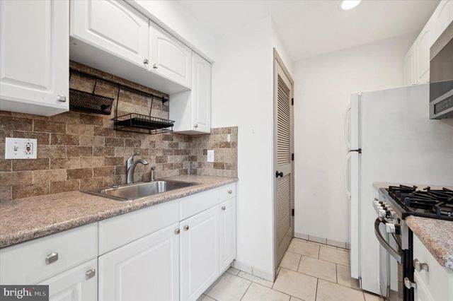 1183 S 13TH ST, Philadelphia, PA 19147