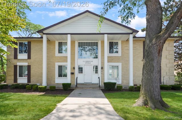 29257 Hayes Road 7, Warren, MI 48088