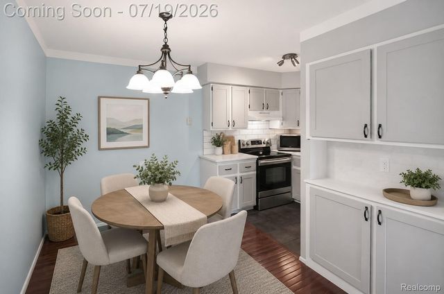 29257 Hayes Road 7, Warren, MI 48088