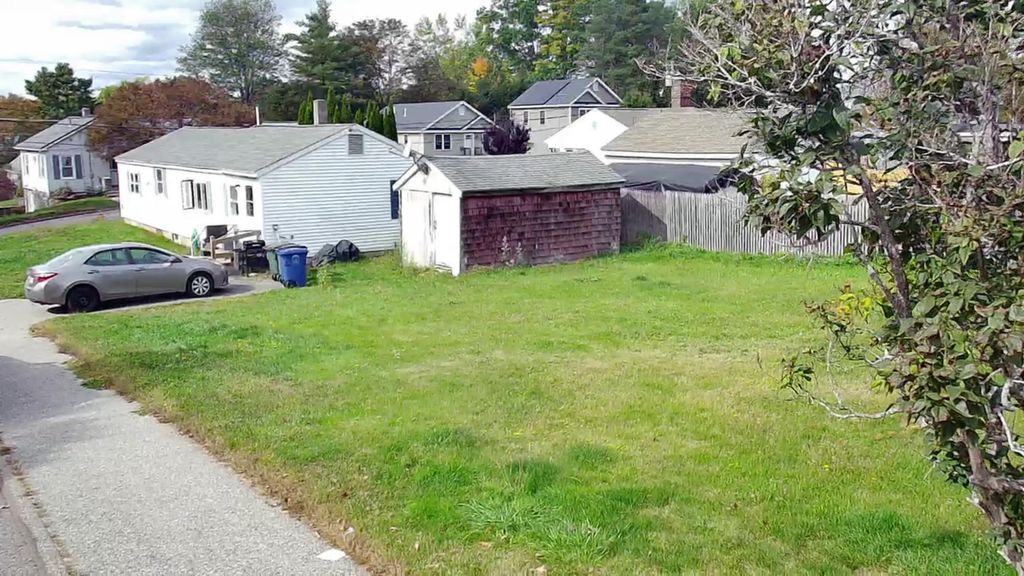 160 W Pleasant Street, Westbrook, ME 04092 — exterior