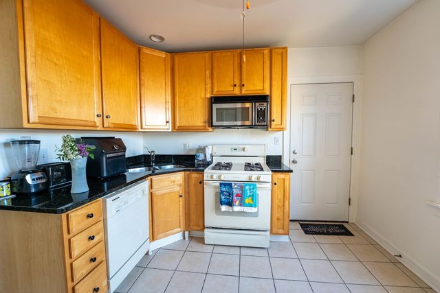 3043 N Laramie Avenue 2, Chicago, IL 60641