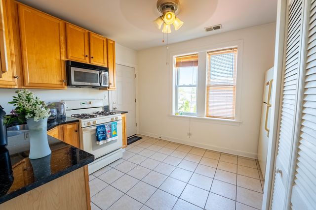 3043 N Laramie Avenue 2, Chicago, IL 60641