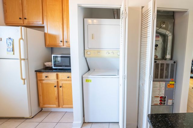 3043 N Laramie Avenue 2, Chicago, IL 60641