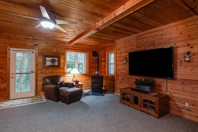 2001 Timber Lake Road, Oregon, WI 53575