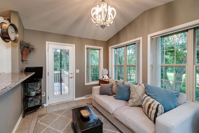 2001 Timber Lake Road, Oregon, WI 53575