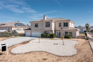 16245 Ridge View Drive, Apple Valley, CA 92307