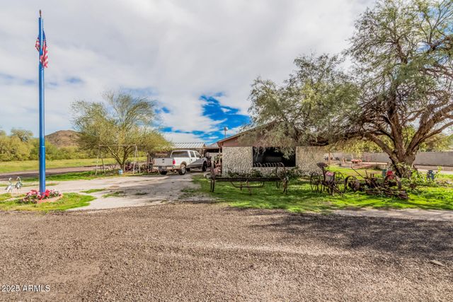 11821 S 51st Avenue, Laveen, AZ 85339