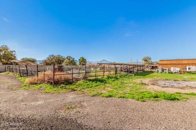 11821 S 51st Avenue, Laveen, AZ 85339