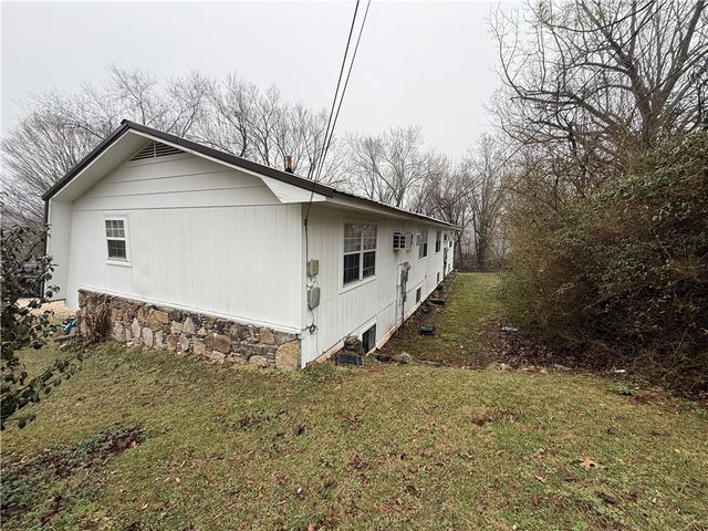 705 N Rowland Street, Harrison, AR 72601