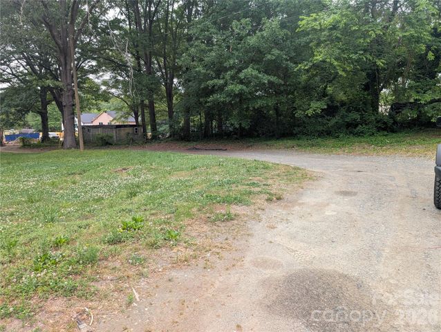 1218-B Essex Street, Gastonia, NC 28052
