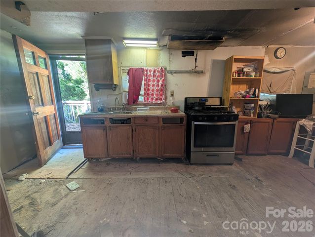 1218-B Essex Street, Gastonia, NC 28052