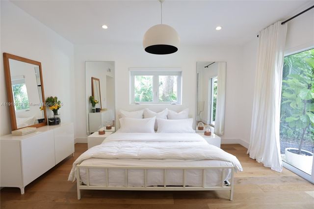 12020 NE 5th Ave, Biscayne Park, FL 33161