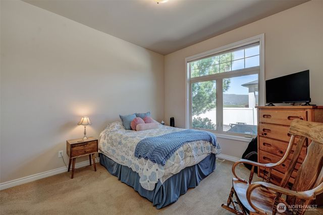 2062 Maiden Lane, Wenatchee, WA 98801