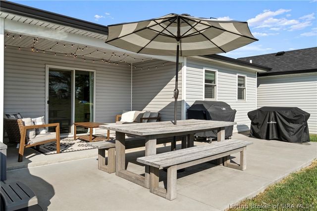 8215 Salem Church Road, Charlestown, IN 47111