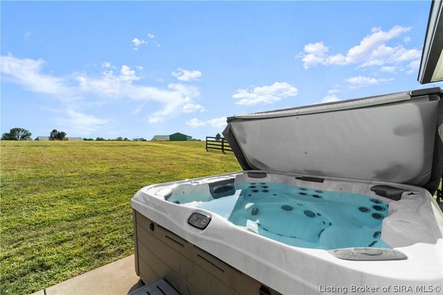 8215 Salem Church Road, Charlestown, IN 47111