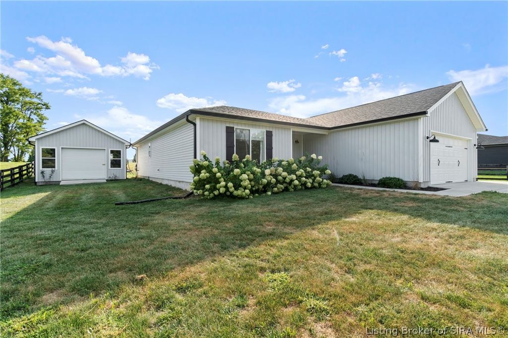 8215 Salem Church Road, Charlestown, IN 47111