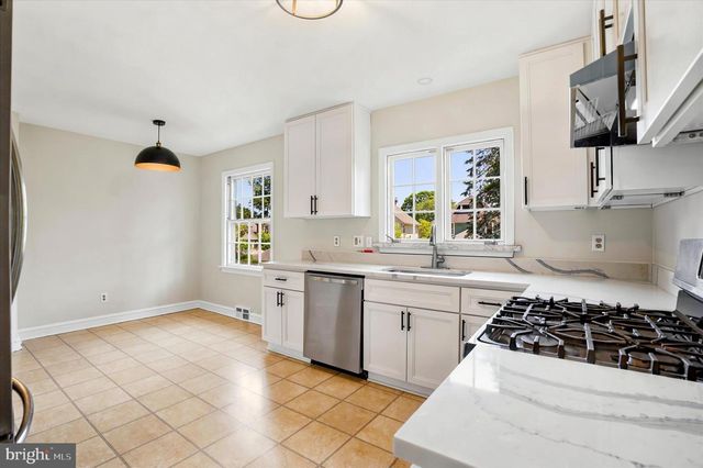 229 LISMORE AVE, Glenside, PA 19038