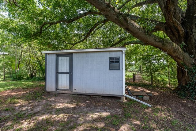 203 Muller Road, Walhalla, SC 29691
