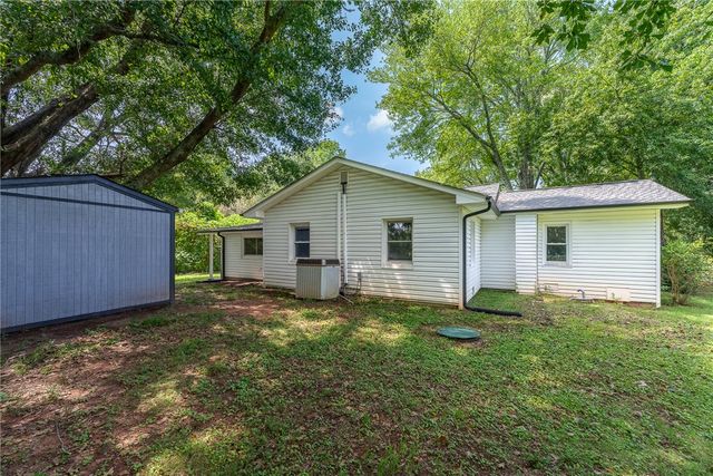 203 Muller Road, Walhalla, SC 29691