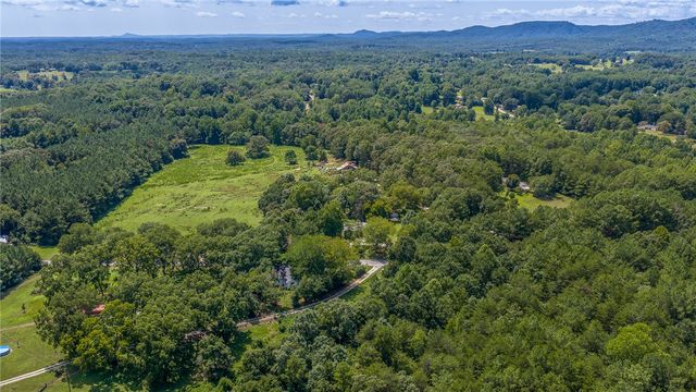 203 Muller Road, Walhalla, SC 29691
