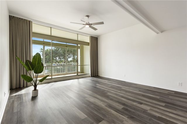 4600 Ocean Dr 201A, Corpus Christi, TX 78412