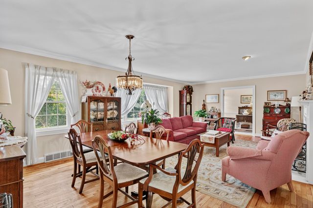 138 Country Lane, Frankfort, KY 40601