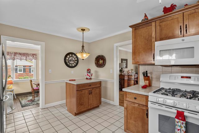 138 Country Lane, Frankfort, KY 40601