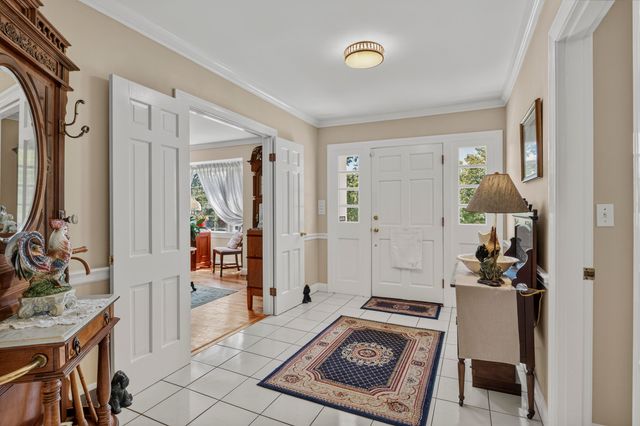138 Country Lane, Frankfort, KY 40601