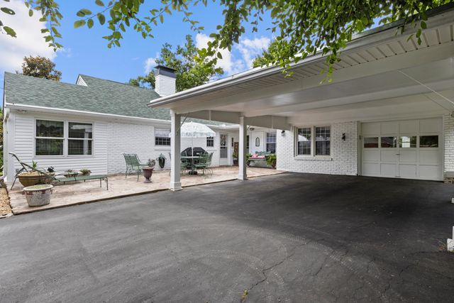 138 Country Lane, Frankfort, KY 40601