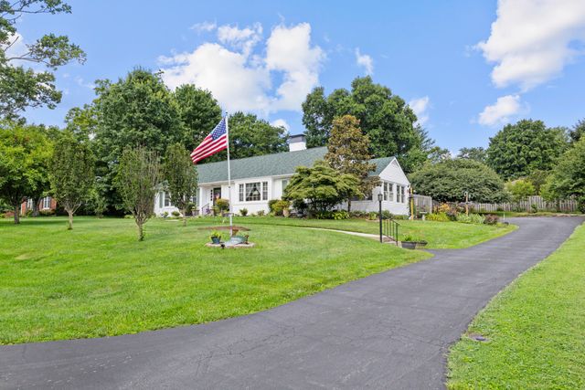 138 Country Lane, Frankfort, KY 40601