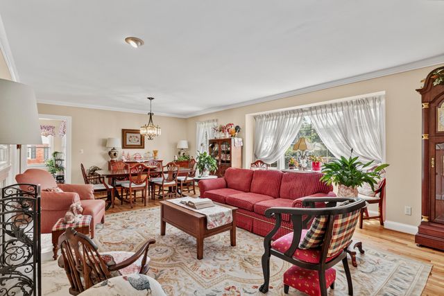 138 Country Lane, Frankfort, KY 40601