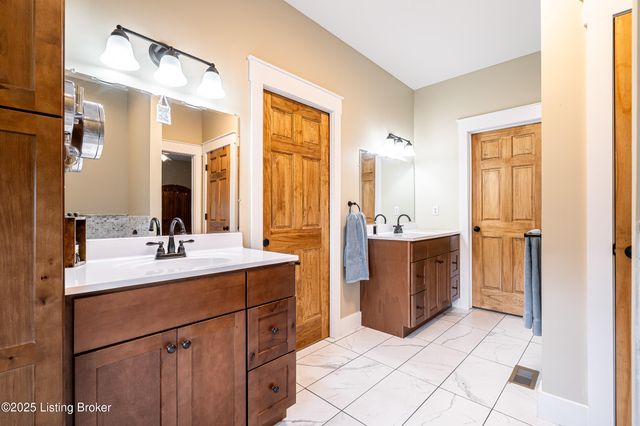 128 Ochs Ln, Bloomfield, KY 40008