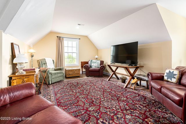 128 Ochs Ln, Bloomfield, KY 40008