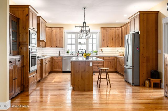 128 Ochs Ln, Bloomfield, KY 40008