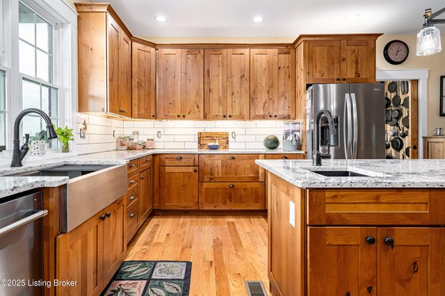 128 Ochs Ln, Bloomfield, KY 40008