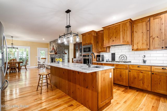 128 Ochs Ln, Bloomfield, KY 40008