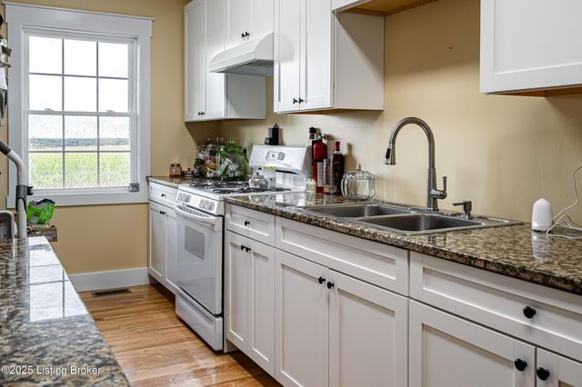 128 Ochs Ln, Bloomfield, KY 40008