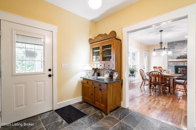 128 Ochs Ln, Bloomfield, KY 40008