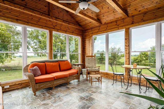 128 Ochs Ln, Bloomfield, KY 40008