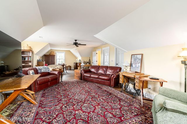 128 Ochs Ln, Bloomfield, KY 40008