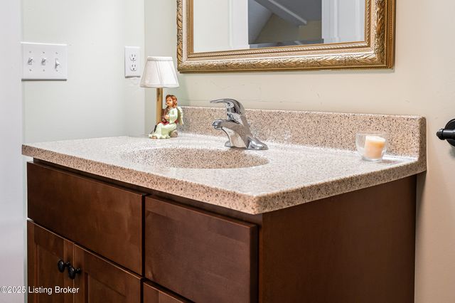 128 Ochs Ln, Bloomfield, KY 40008