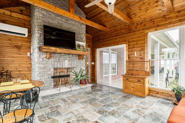 128 Ochs Ln, Bloomfield, KY 40008