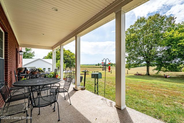 128 Ochs Ln, Bloomfield, KY 40008