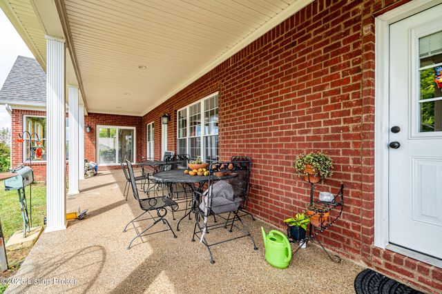 128 Ochs Ln, Bloomfield, KY 40008