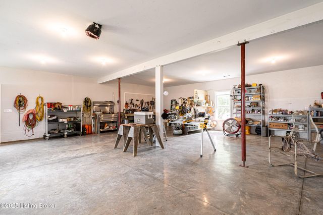 128 Ochs Ln, Bloomfield, KY 40008