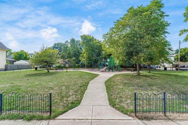 2339 Summit Street, Columbus, OH 43202