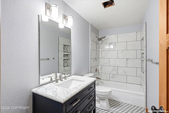 8401 Williwa Circle, Anchorage, AK 99504