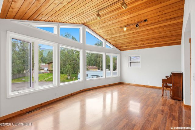 8401 Williwa Circle, Anchorage, AK 99504