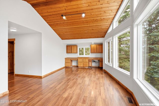 8401 Williwa Circle, Anchorage, AK 99504