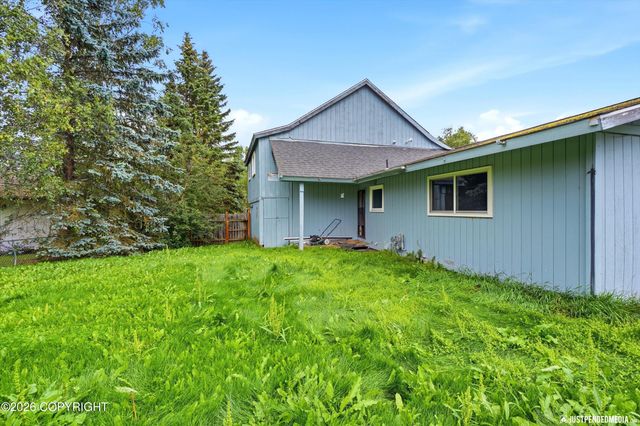 8401 Williwa Circle, Anchorage, AK 99504